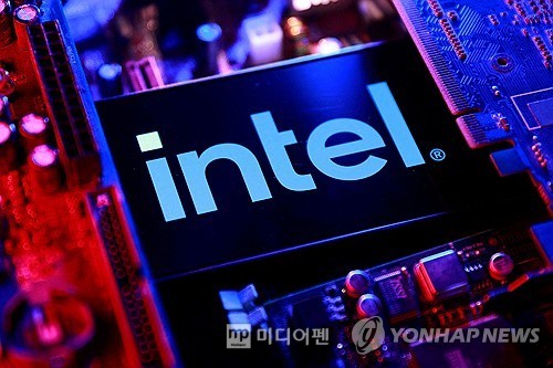 인텔, Fab 34 완전 소유권 확보: 최첨단 공정 기술 및 파운드리 전략 심층 분석